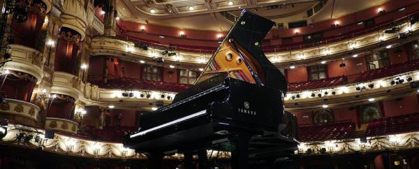 BayAreaPianos's tweet image. Between #1960 and #1966, the company’s production of pianos increased from 24,000 to 100,000, and #Yamaha #piano became the largest manufacturer of pianos anywhere around the globe. pianosplus.com/blog/yamaha-pi…