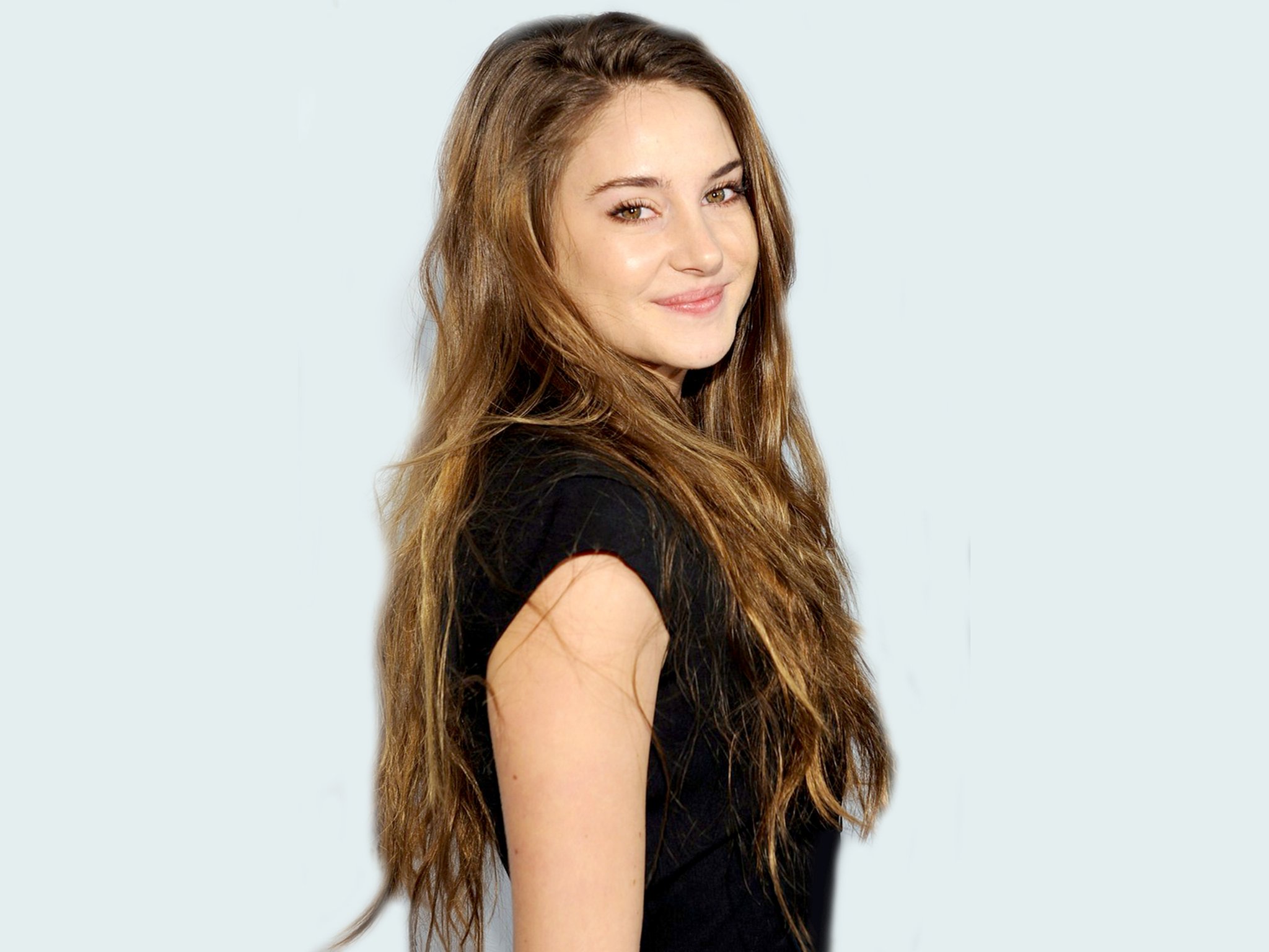 Happy Birthday to the lovely Shailene Woodley 