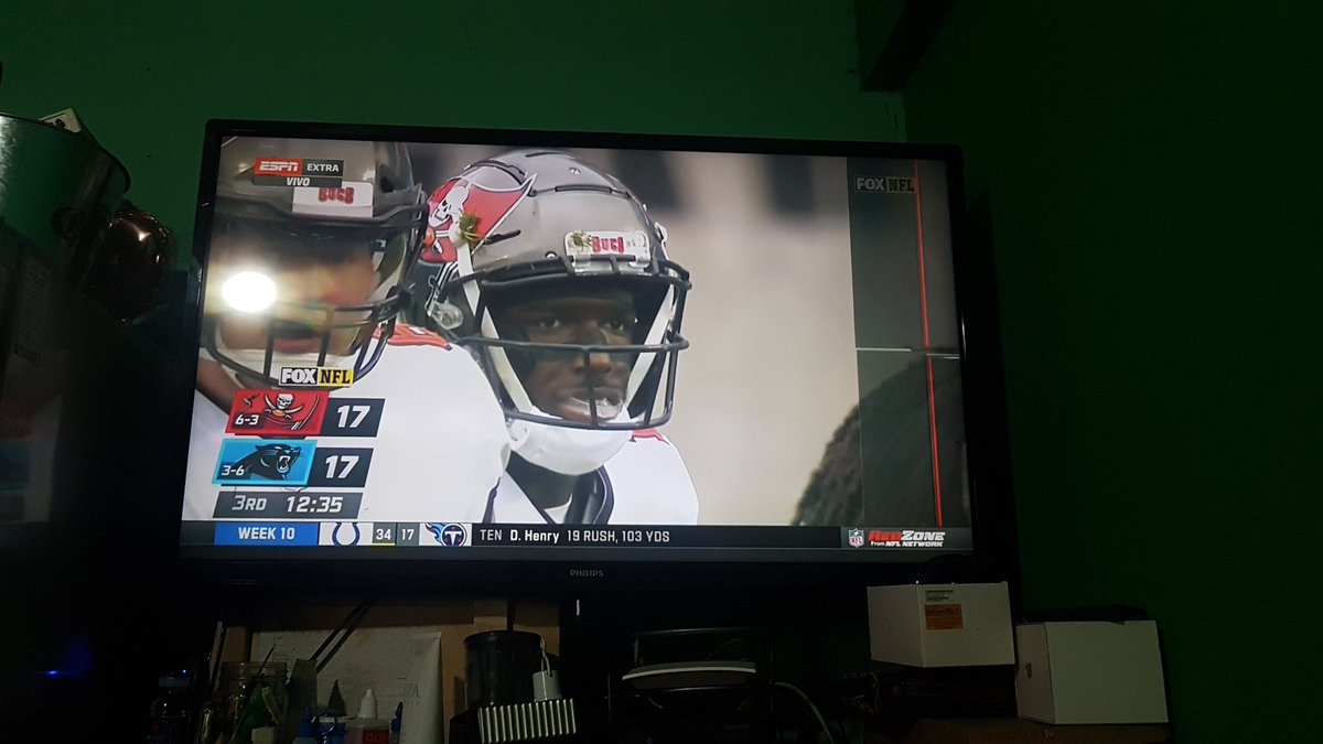 requete20's tweet photo. Desde la tierra del Sapucay
Fiel todos lo domingos 😎😎😉 #NFLxESPN https://t.co/O4tpgDdnhE
