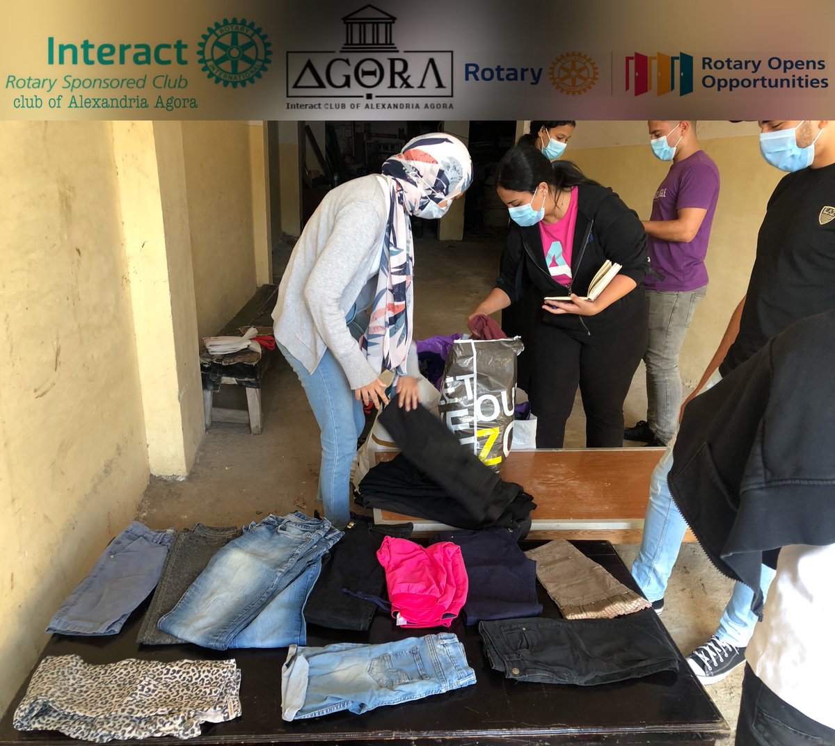 interactagora1's tweet photo. On13/11 we had the opportunity to make our bazar at "قرية ابو زيد" where we gave the people in need clothes &amp; tried to draw a smile on their faces.We were so happy to help them.We also distributed candies to the children of the village so we can cheer them up❤️✨#letsgoagorians https://t.co/y8oIrUynH6