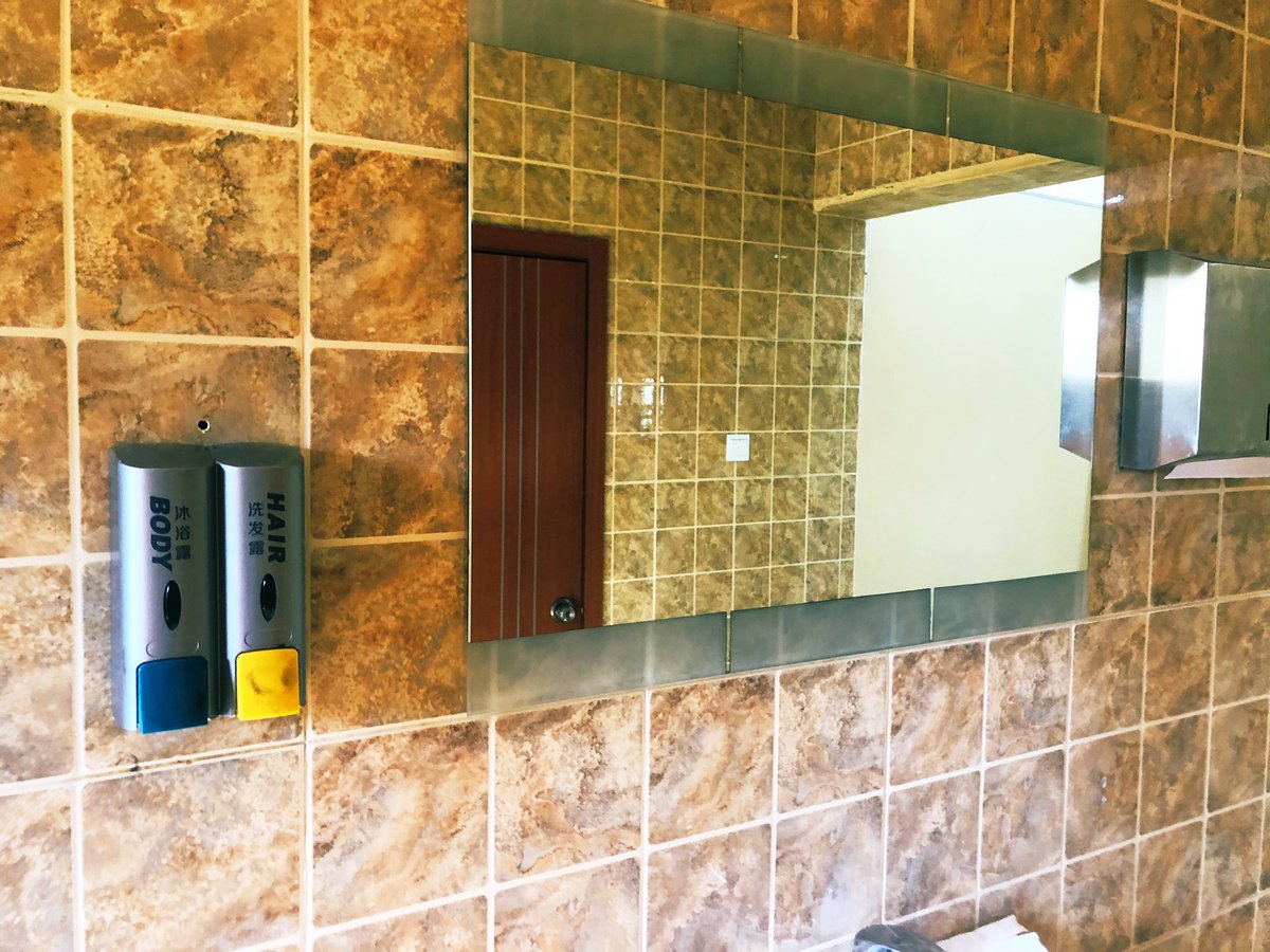 BarkulanHub's tweet image. This caught my attention today at #SLICTC2020 
-Seating was well organised numbered 
- Attendees were all registered prior
- High youth participation 
- Interesting presentations overall and relevant for the future