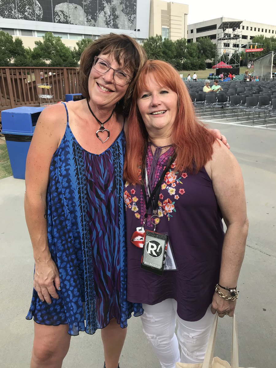 mtreds's tweet photo. Happy Birthday Lil !    We hope you have a fantastic day.    We miss you and can’t wait to hang with you soon.  @diamondslil https://t.co/g4pjn07uxi