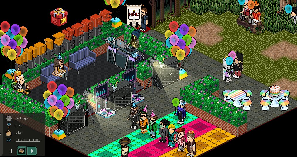 HabboHelpDesk1's tweet photo. A massive thank you to who has joined us tonight for our 17th Birthday Party!
Lot's of credit prizes given away &amp; other gifts for people to enjoy

Special thanks to @TwerpsUK for the awesome party room, also @TNPHabbo for your generous donation towards prizes. @Habbo @bikerbabe3 https://t.co/sftAsyPKRK