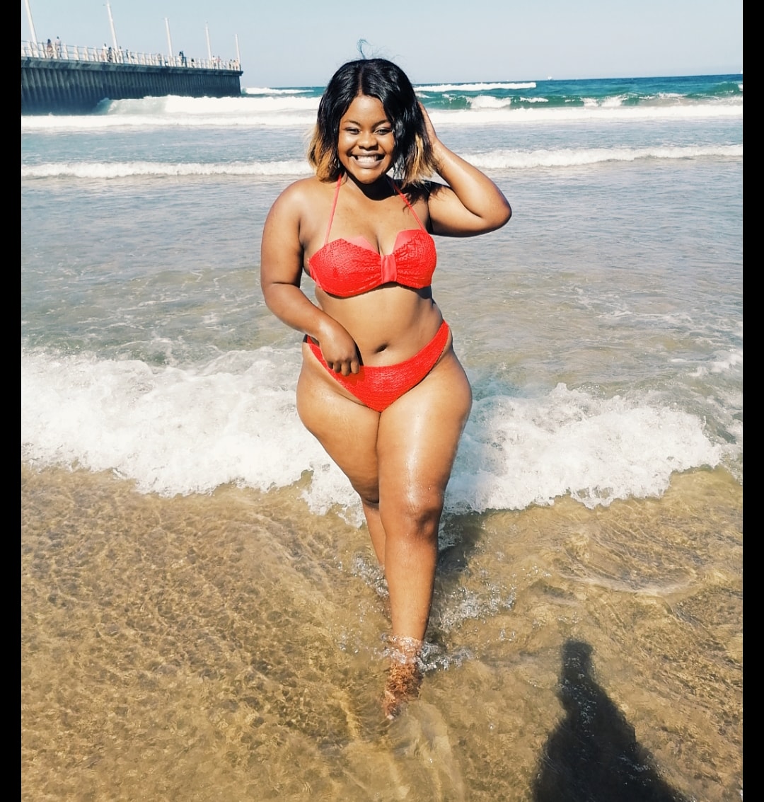 thickuws's tweet image. Ilwa ntombo 👑
#plussizemodel
#curvylovers
#fullfiguredmodel
#fattofit
#fatisnotaviolation
#sdudla
#melanin
#queen
#swimwear
#biggirlsdoitbetter
#youarelit