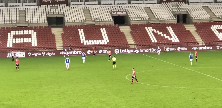 Rioja2_Deportes's tweet photo. Un gol de Leo Ruiz en los minutos finales permite sumar la cuarta victoria consecutiva de la @UDLogrones frente al Sabadell (1-0).
https://t.co/pcpEuWDVRc https://t.co/6ESUrcTluV