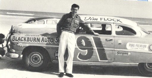 debrisinturn3's tweet photo. 91 days until the 63rd Annual Daytona 500
Driver: Tim Flock
Series: Grand National Division
Year: 1951
#NASCAR #Daytona500 #TheGreatAmericanRace #NASCARonFOX #NASCARCupSeries #TimFlock #FabulousHudsonHornet #50sVintage #50sVibes #Cars #Racing #RaceCar #DebrisInTurn3 #DIT3 https://t.co/6hdnvn9r6H