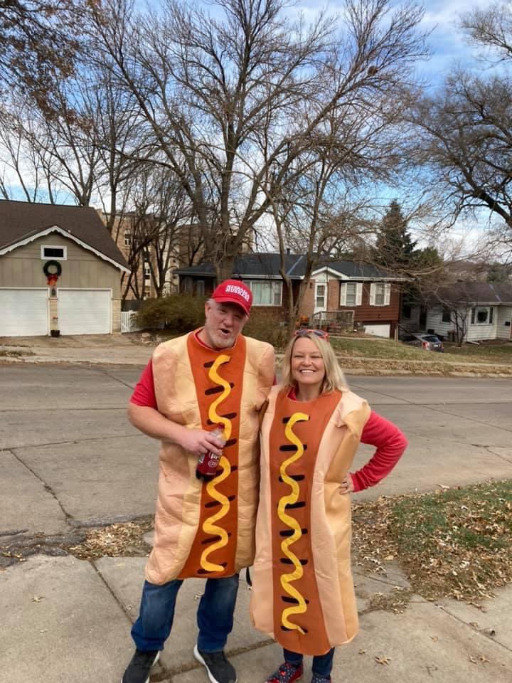 CheerUpOmaha's tweet photo. Thanks so much to all of you wonderful people who ordered for Hot Dog Delivery Day! And thanks to all of the wieners that volunteered to deliver!    ❤️🌭❤️🌭❤️🌭❤️🌭❤️🌭❤️ #Hotdog #CheerUp #GBR #Hotdiggitydog https://t.co/2Sb25ofawg