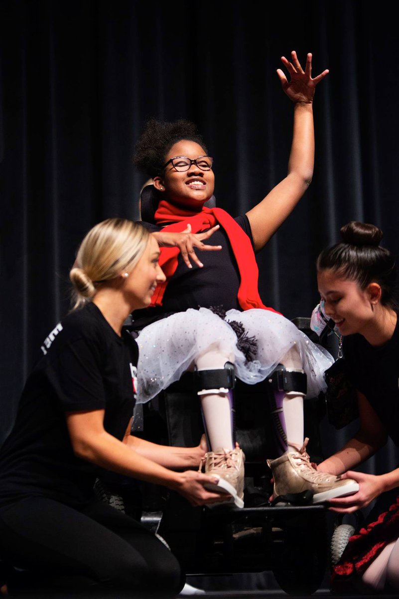 dancewolimits's tweet photo. Wish we were preparing for a recital but instead we are staying safe. Hope everyone is dancing at home! https://t.co/5U9vaGQBti