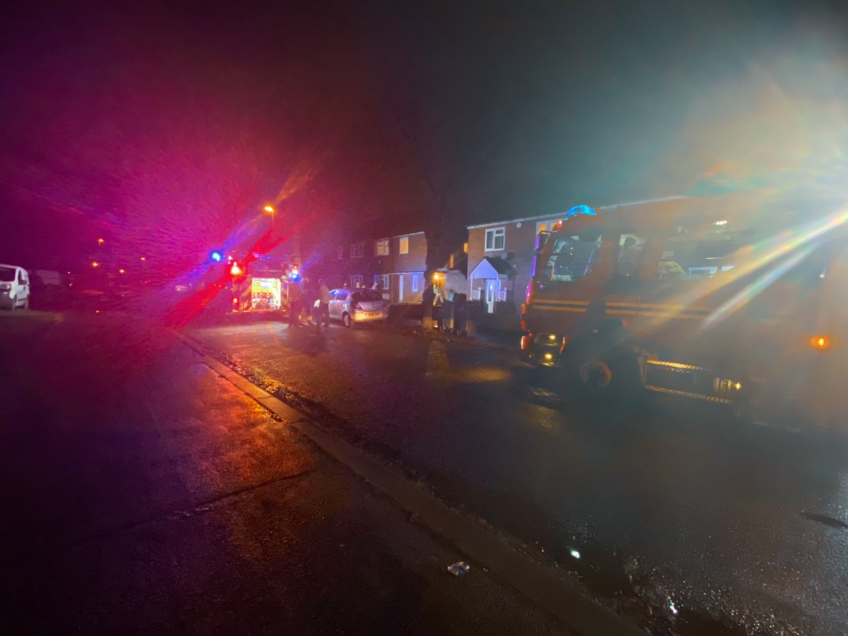 WMFSWestBrom's tweet photo. Reminder: Do not leave cooking unattended.
Thankfully all occupants were able to safely exit the property.
#fire #kitchenfire #firefighters #wmfs #yourfireservice #emergencyservices https://t.co/YMvw5rGf2T