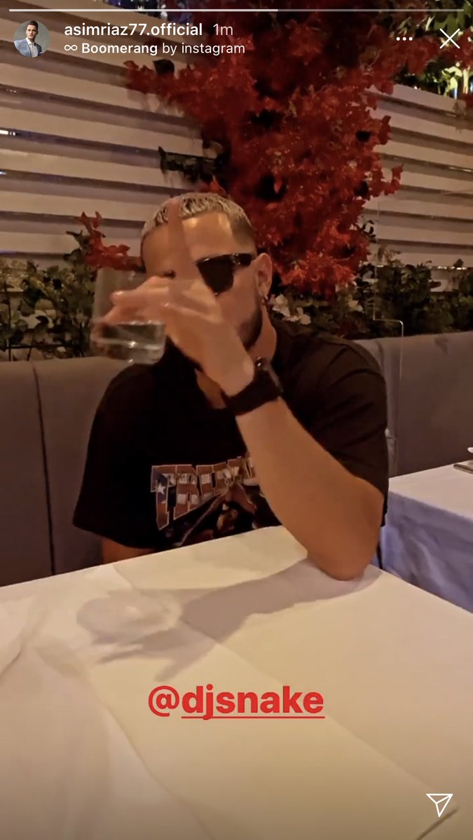 IamAsimRiaz1's tweet photo. .@imrealasim insta stry ✨

finally meets @djsnake 🤩

#AsimRiaz X #DjSnake 🔥 https://t.co/jMgILm2Dmi
