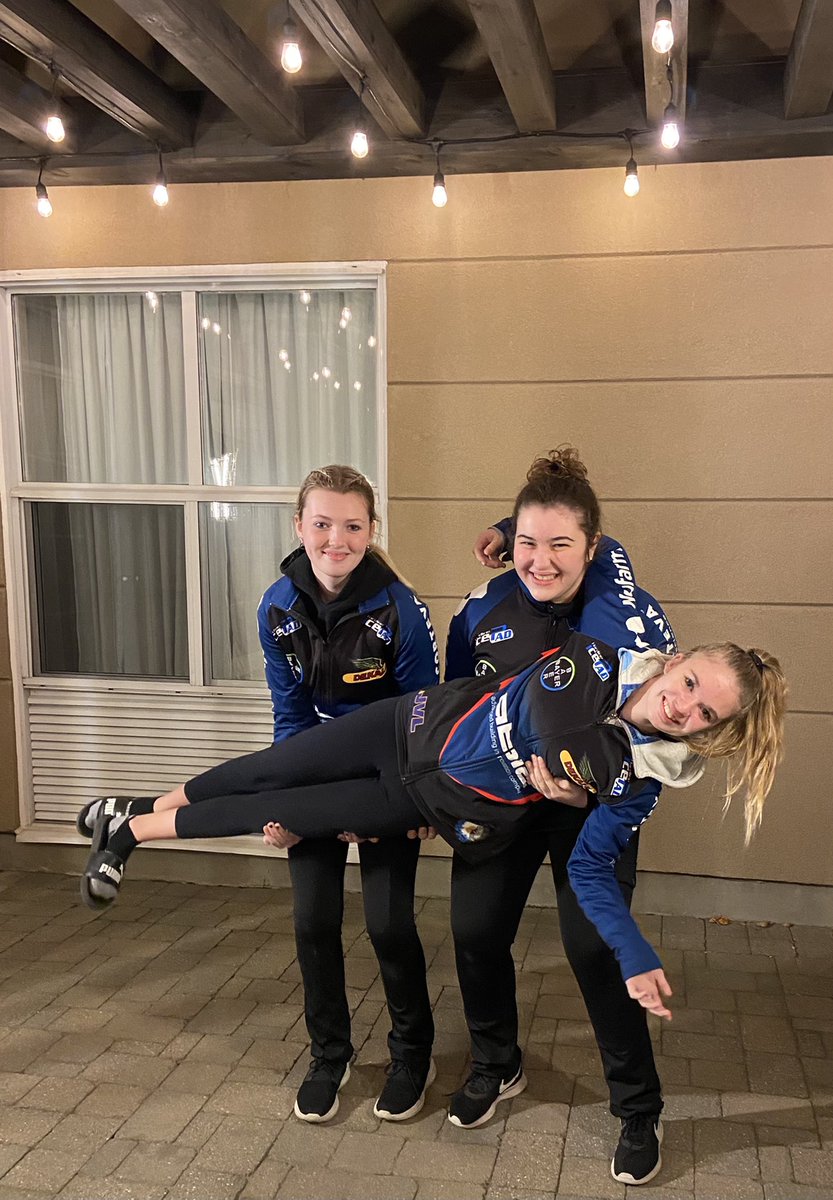 teamacres's tweet photo. Great weekend at the Orion Slam!! B side champs! @SlamSeries @DEKALB_Canada @Bayer4CropsCA #ABIC #DavesAutoParts @SynAgri_SEC @NufarmCA @corteva  #getcronk’d #dennice #jvlhomeimprovements  #DSIWilliams @Rollie1978 @RCMPCurlingClub https://t.co/FUCte8Onmu