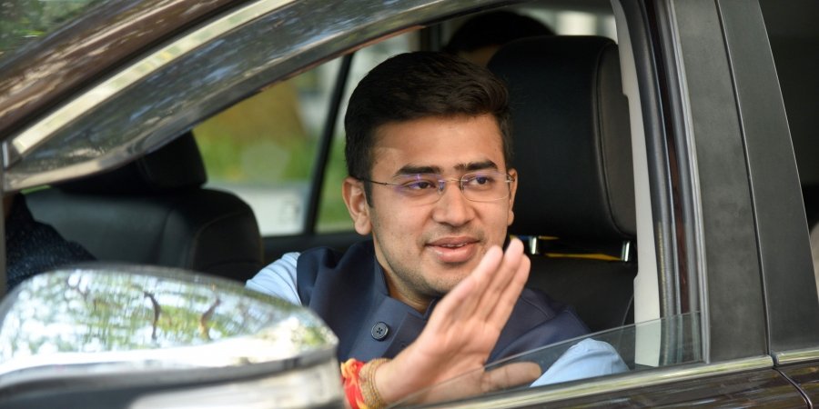 तेजस्वीकडून प्रेरणा घेणारे अनेक युवानेतृत्व आपल्या देशाला मिळतील याची खात्री वाटते. नुकताच भारतीय जनता पार्टीच्या युवामोर्चाचे अध्यक्षपद मिळवणारे तेजस्वी एकदिवस विवेकानंदांचे स्वप्न साकार करतील याबद्दल शंका वाटत नाही. @Tejasvi_Surya यांना वाढदिवसाच्या हार्दिक शुभेच्छा..!