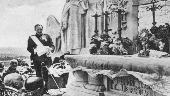 Pero se observan cambios como la Consagración de España al Sagrado Corazón en 1919, o el discurso ante el Papa donde estableció que España estaría dispuesta a embarcarse en una cruzada si así lo pidiera el Sumo Pontífice.