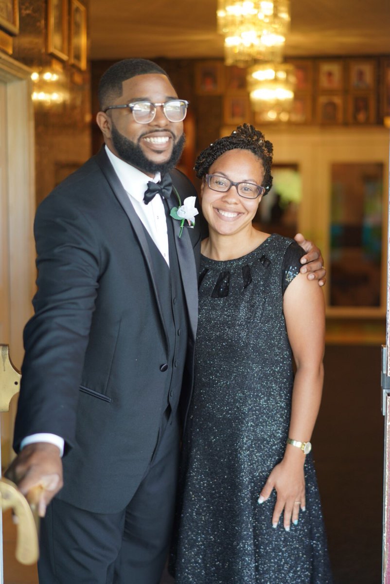 CreativeThames's tweet photo. Out here working, but already missing my family, especially my fine wife (Lawd, help me 😅)! https://t.co/hUfg1JaXFf