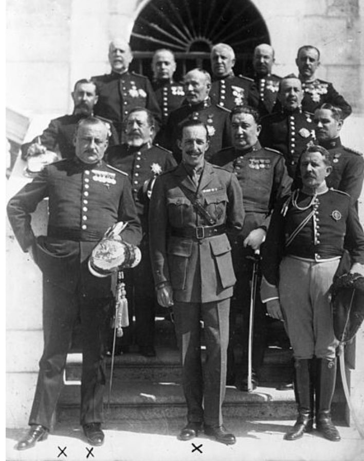 Tenía miedo a una Revolución como la Rusa que acabara con él muerto como le había ocurrido al Zar. Esto le llevó a no alejarse de Primo de Rivera cuando este dio un golpe de estado que puso fin al sistema liberal.