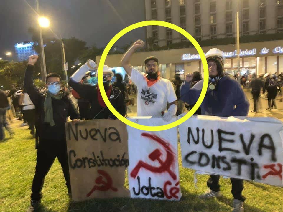 ArturoReyes_C's tweet photo. La clase política le está entregando la cuerda de la justicia con la cual los comunistas ahorcarán la democracia.
#MOVADEF #FUDEPP #SL #MRTA 
#GeneracionEquivocada https://t.co/TRUu4GyYZ4