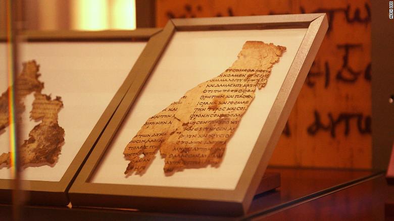 The podcast begins by mentioning an art crime involving the Museum of the Bible, founded in 2010 by Steve Green, and intended to investigate the Bible and its impact on U.S. history and society. In March, it was discovered that the museum’s dead sea scrolls were all forgeries.