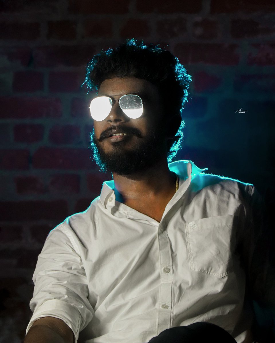 SukumarSelvam2's tweet photo. OUTLOOK 💙#thalapathy #MasterTeaser #20YearsOfNTRTrendOnNov15 #Annaatthe #ThalapathyVijay #ThalapathyDiwali #Lighting #BlueHour1stwin #sukumarselvam https://t.co/BrCL5OtgaS