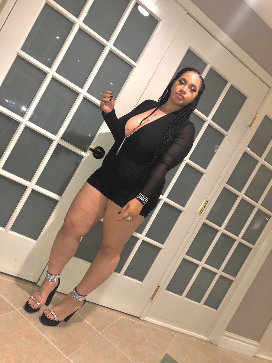simplyleeciey_'s tweet photo. She a good girl, but tonight she cutting up🤪
#ChapterTwentyFine https://t.co/Y7CsN1yBkf