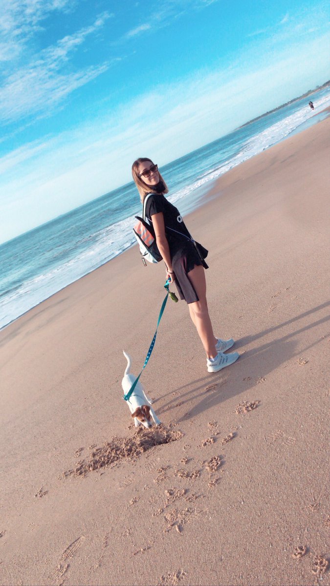 ManuelAlcantar1's tweet photo. Cualquiera diría que es Noviembre y estoy en bañador en la playa con mi chica paseando a nuestro 🐶 ♥️
@alisaalinas https://t.co/GvftcudMbk