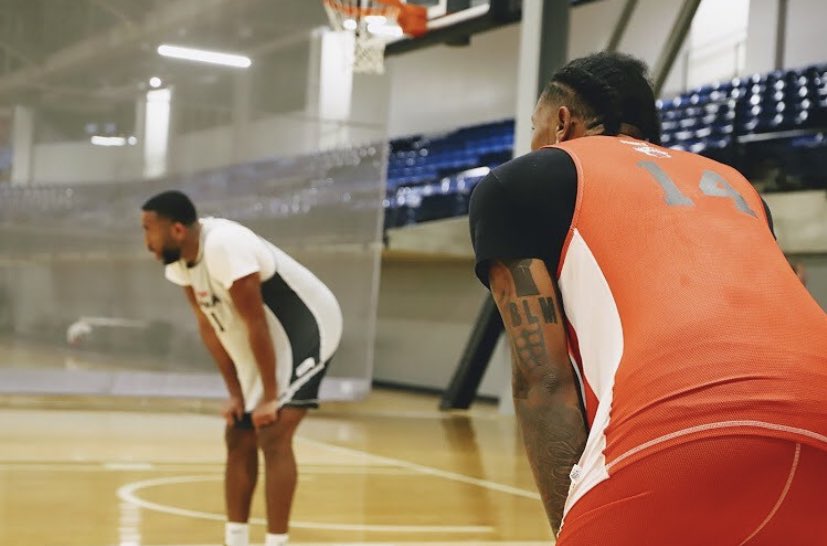 POINT3GEAR's tweet photo. S/O @Boorichardson5 for helping us outfit the Kansas City NBL! 🔥#POINT3Alpha https://t.co/f38kBYwVsi