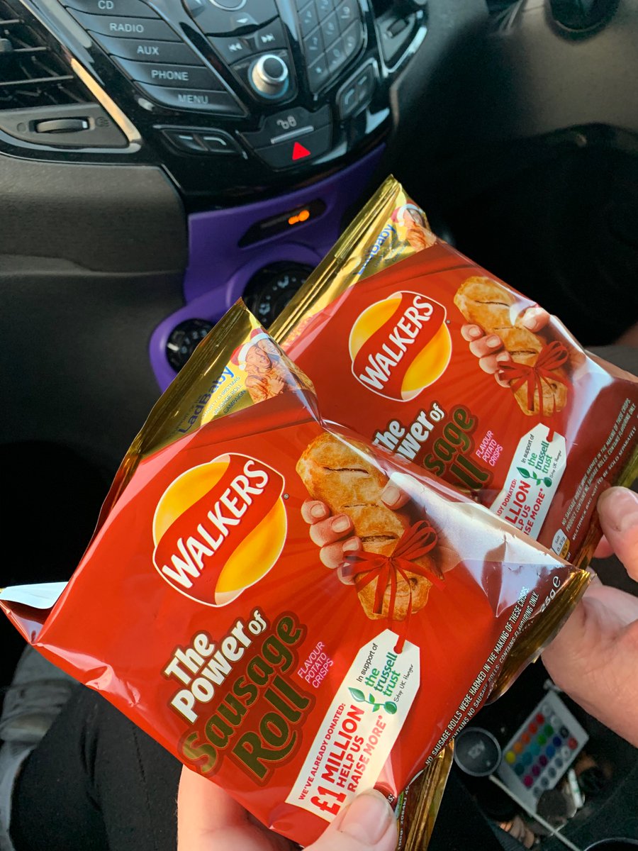 superChelsea303's tweet photo. Yes mate!! @LadBabyOfficial hooked already! 😍😍😍 please @walkers_crisps dont take these away after Christmas! https://t.co/EzrGuixS8X