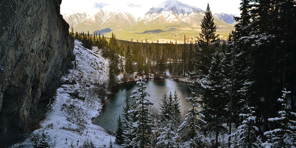 Utility_Safety's tweet photo. Exploring the trails of our @Albertaparks can be a great way to unwind. 
Plan ahead &amp; check the conditions before heading out. 
Stay safe! https://t.co/7bYgVJaEpP   
#Alberta #KnowBeforeUGo #DailySafetyMoment https://t.co/q8Pyk5gReF