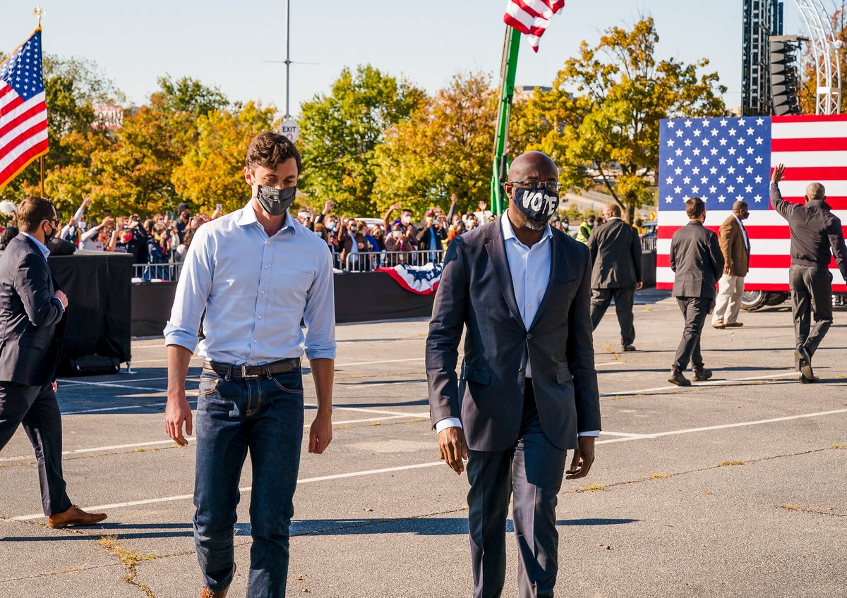 ReverendWarnock's tweet image. Hey @ossoff 👋🏾! Ready to KEEP Georgia blue?