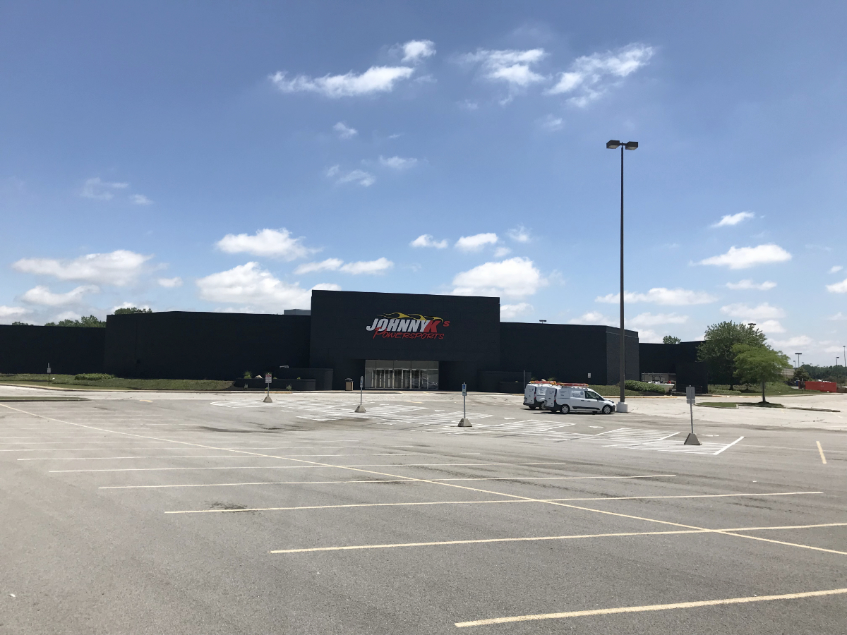 SecondHarvestOH's tweet photo. #SundayShoutout💚
Second Harvest would like to take the time give to recognize @JohnnyKsPower & their GM, Chip Gore, for their generous donation of parking lot space for our upcoming Drive-Thru Thanksgiving Mobile Pantry at Midway Mall on November 21st. #ThankfulForCommunity https://t.co/NoQPal8pZ4