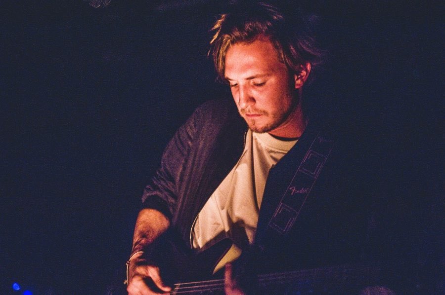 bazart_band's tweet photo. Dag op dag 5 jaar geleden begon het allemaal voor ons. Onze eerste uitverkochte @abconcerts in de Club. Veel veranderd sindsdien en dat allemaal dankzij jullie. Ondertussen kei hard bezig aan onze derde plaat en hopelijk snel weer op een podium ergens deze zomer. https://t.co/nu8xbIEHCa