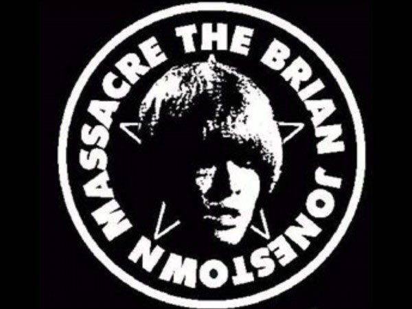 Tim_Burgess's tweet photo. #TimsTwitterListeningParty @antonnewcombe @sohoradio 🤘 https://t.co/J38pib5Vn7