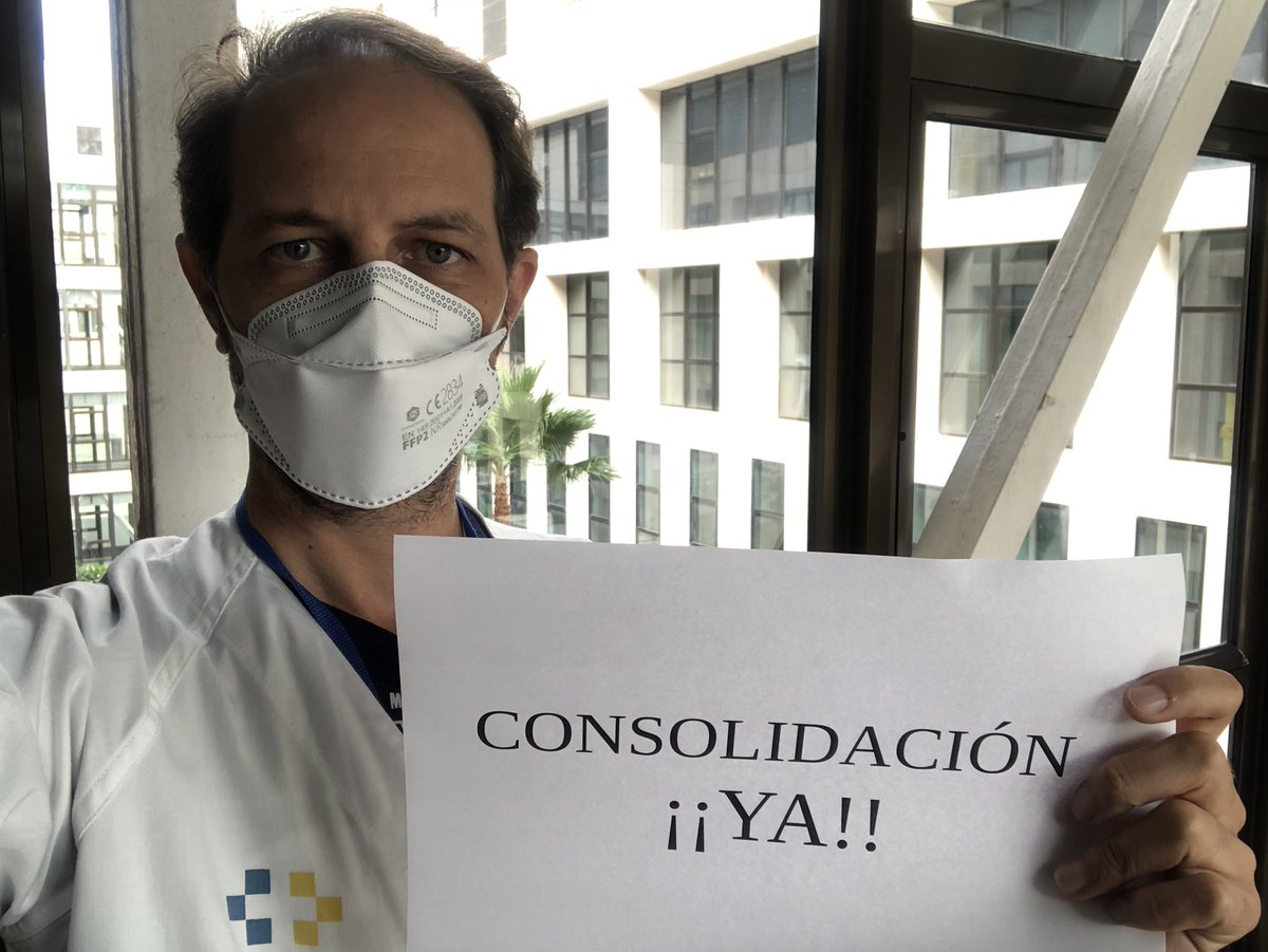Tobadrq's tweet photo. ¡Hola @avtorresp!
Soy Médico microbiólogo, llevo 12 años trabajando para el SCS con contrato temporal abusivo. ¿Dice usted que necesitan médicos? Empiece cuidando a los que tienen #ConsolidacionYA #FijezaYA #HoySolucionOMañanaMovilizacion @SanidadGobCan @AdmPcasGobcan https://t.co/fdeAbXDuuc