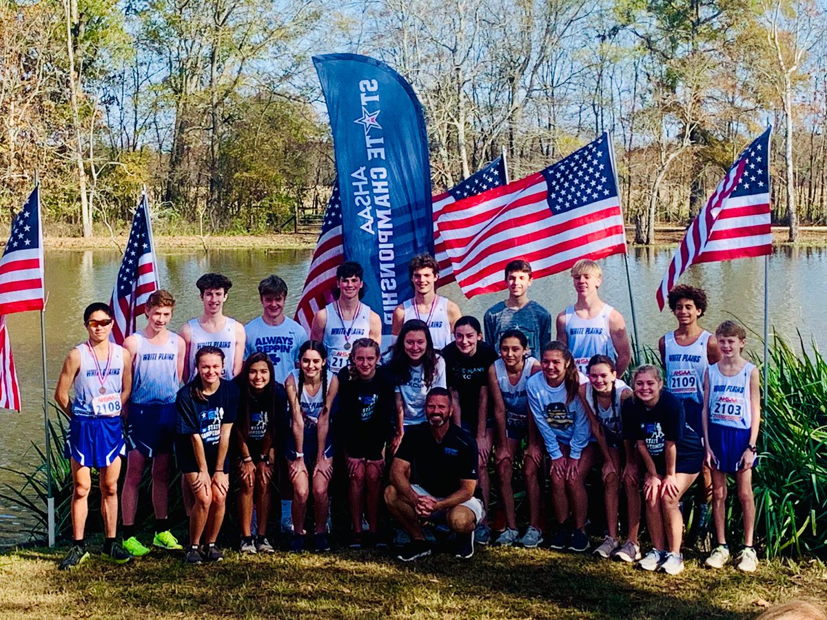 WhitePlainsHigh's tweet image. Great job WPHS cross country teams!! Both boys and girls represented us well. Girls are state runner up!! Jake Moore state champion!!!