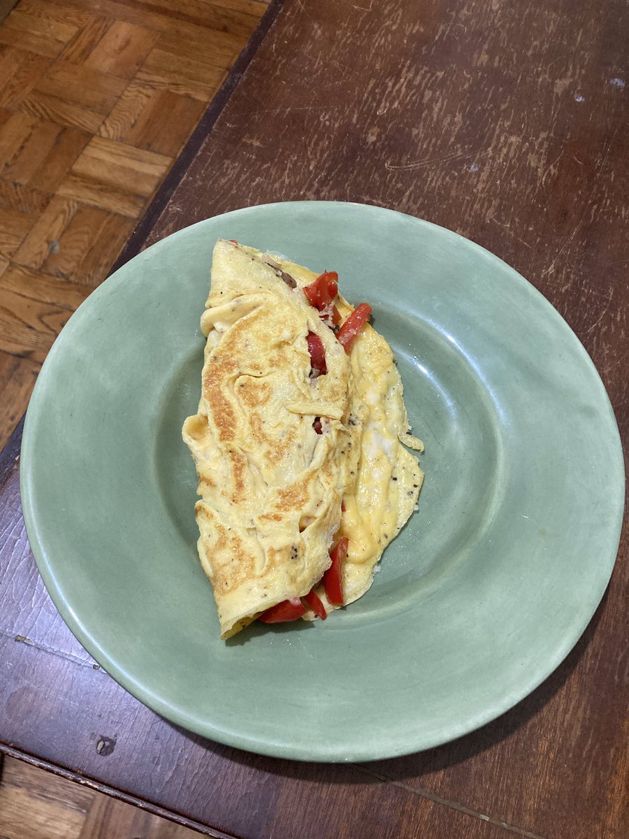 allhallowsarts's tweet photo. All Hallows Cooking Club Week 2: Continuing their November celebration of breakfast, here are the #omlettes from Ms. Oddo and her Chefs! #letsfillthisschoolwithchefs #allhallowsstrong @FoodNetwork What makes All Hallows unique? https://t.co/PsZPFNDDJg