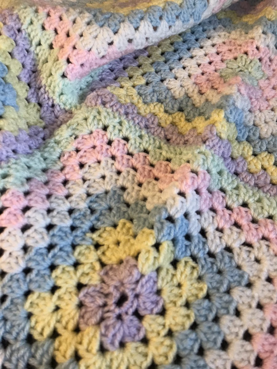 GKnitwits's tweet photo. Many thanks for the fabulous donations this week that include some beautiful baby blankets for @EE_Stockport. Thanks to Wendy, Margaret, Joyce, Louise & Grace. #knitting #volunteer #didsbury #cheadle #gatley #stockport #earlyessentials https://t.co/KwebshqKa4