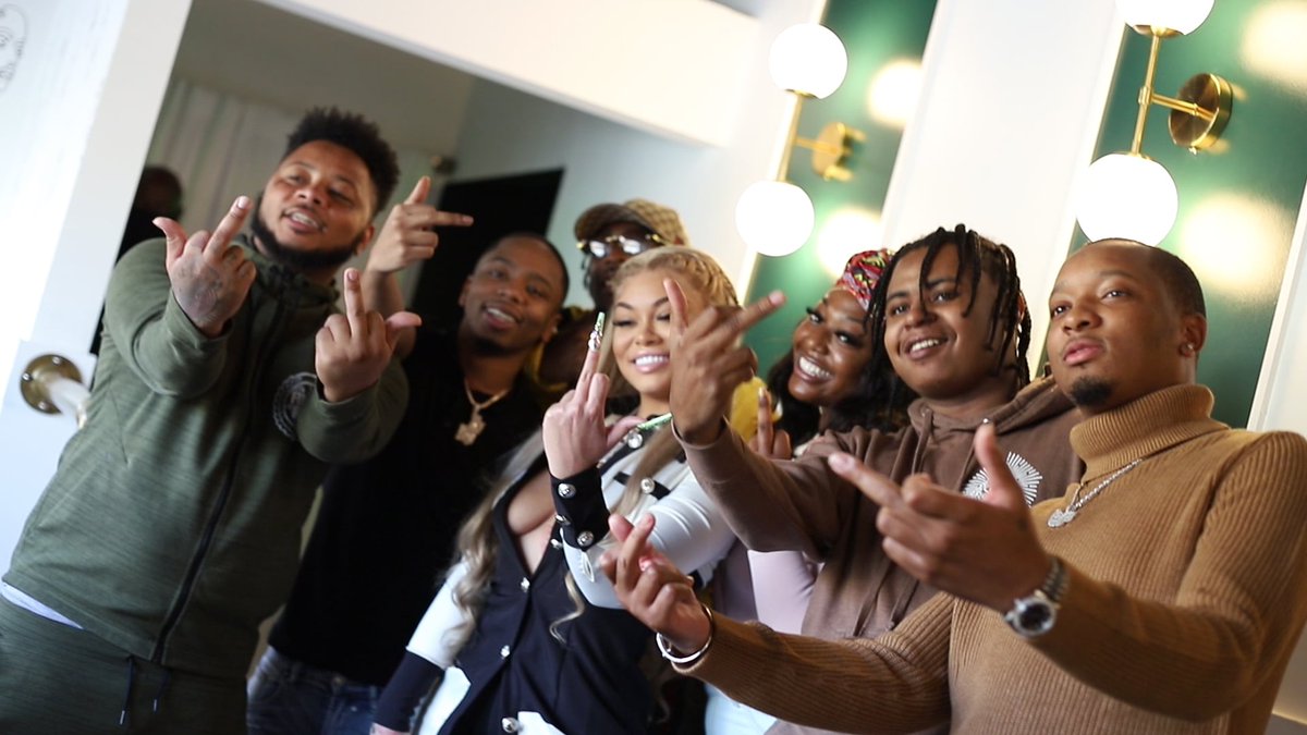 dannydigitall's tweet photo. 🖕🏾"Clayco raised me fuk dat Clayco made me" - @mulatto 📷 @dannydigitall #GODIGITALL #QUARANTINEThick #sohelpmegod #biglatto #toni #2chainz #mulatto #atlanta #crunchtimemedia #theseurbantimes https://t.co/UPy7aKdluZ