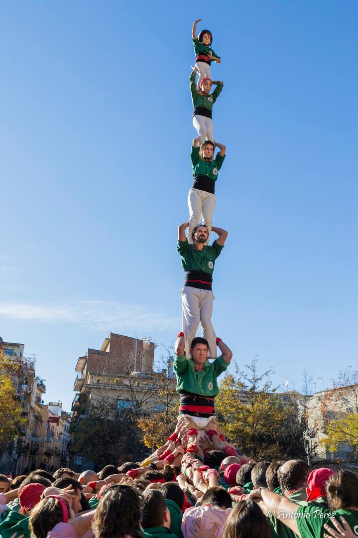 gausacs's tweet photo. Avui fa 5 anys que descarregàvem per primer cop el 5d8 i el pd6, castells que van marcar un abans i un després a la nostra colla. #VerdCollserola #LaCollaDelTeuPoble #5d8 #PilarDe6
De ben segur que hi tornarem! https://t.co/aJEWHIpy0C
