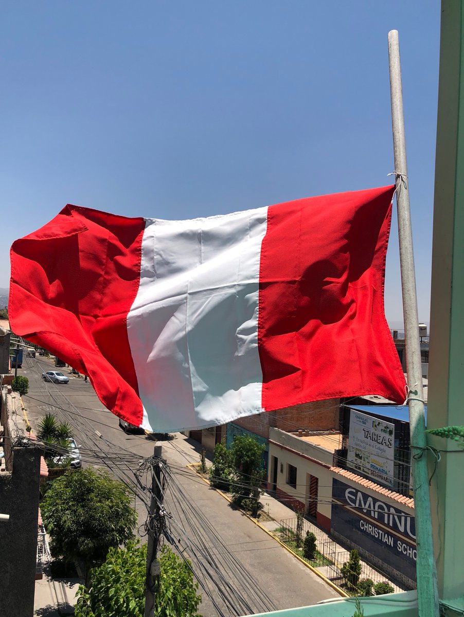 litabril's tweet photo. Pongamos la #BanderaAMediaAsta en nuestras casas hasta que caiga este #GobiernoAsesino #Peru https://t.co/BAikUsMdfm