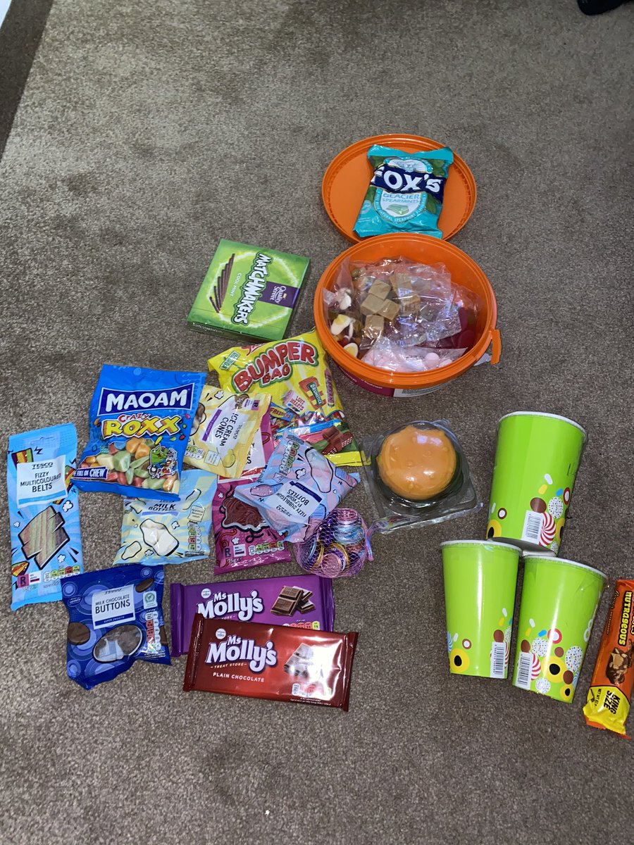 JordanWrightt__'s tweet image. You should see the happiness on my face right now.... 😍 #SweetProblem #DeffoDontHaveASweetTooth