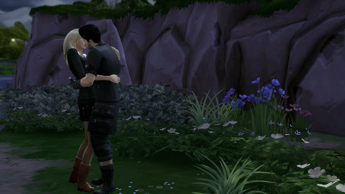 Et entre deux roulages de pelle, Arianne et Owen se sont offerts une piscine hors sol. Sales bourgeois.