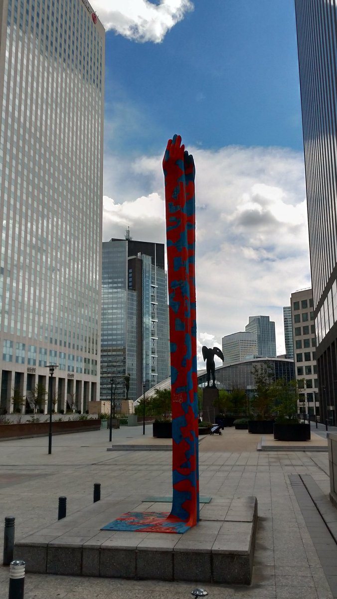 jean_casa's tweet photo. Je viens de réaliser la disparition (j'ai rêvé ? ) d'1 œuvre q j'aimais bien devant le pôle universitaire Léonard de Vinci au coin de la descente @ParisLaDefense @helloitsanouk vous savez ce qu'elle est devenue? #LaConnaissance #PaulFlury #LaDéfense #Courbevoie #FaubourgdelArche https://t.co/m6HaHXsWF2