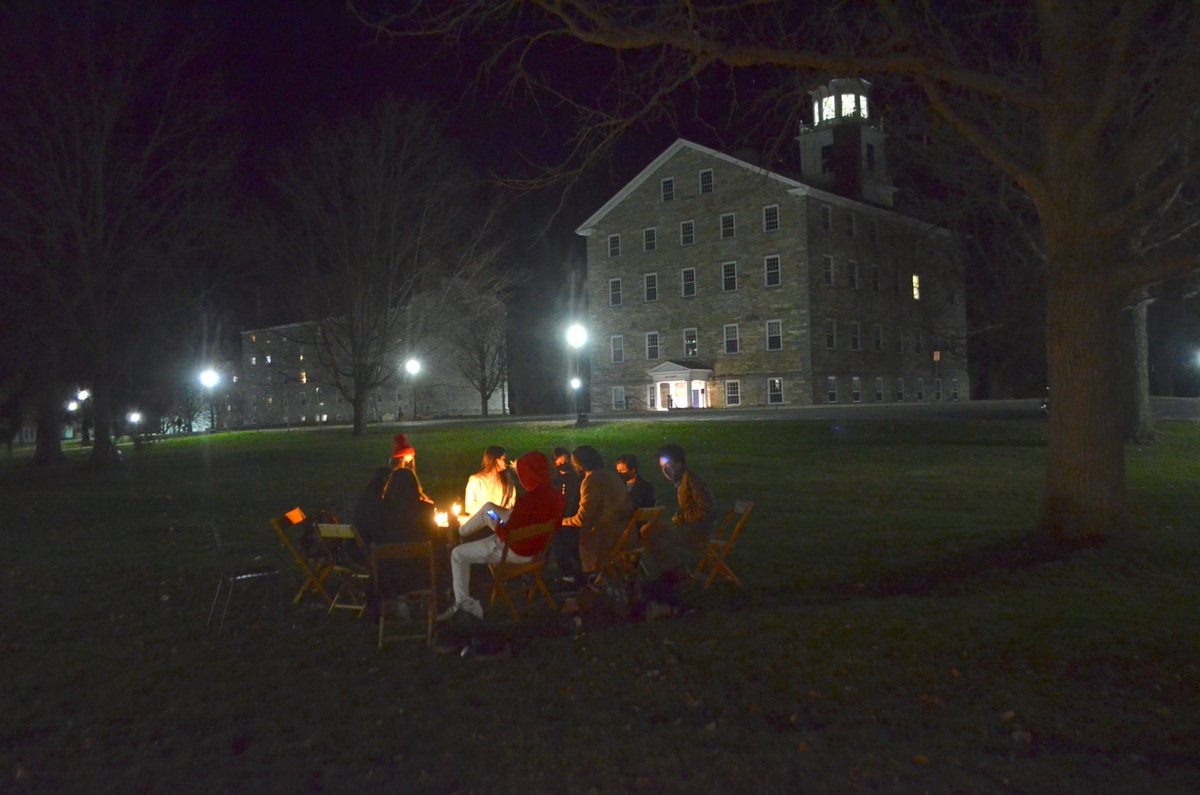 bhrenton's tweet photo. One of the ways we can have #SafePandemicFun this fall and winter is with outdoor fire pits! It was great to join a group of @Middlebury students last night for fire pits on the Quad. If you want your own gas fire pit, here's a link to buy one!
https://t.co/jRkRmLdlHF https://t.co/IpJA6rGaSD