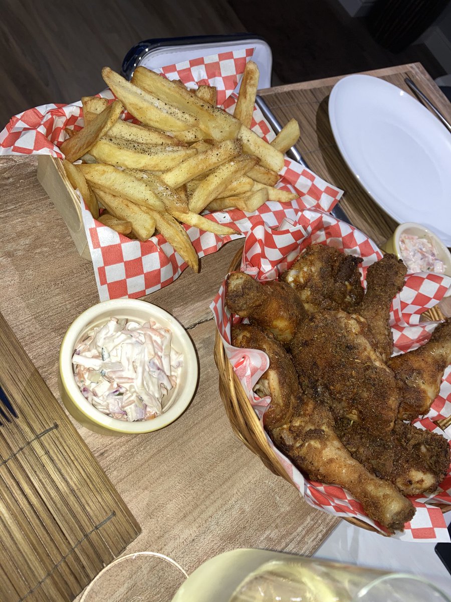 whitehead_jim's tweet photo. Chicken and chips in a basket..genuinely get in. https://t.co/QFQLqI0pHX
