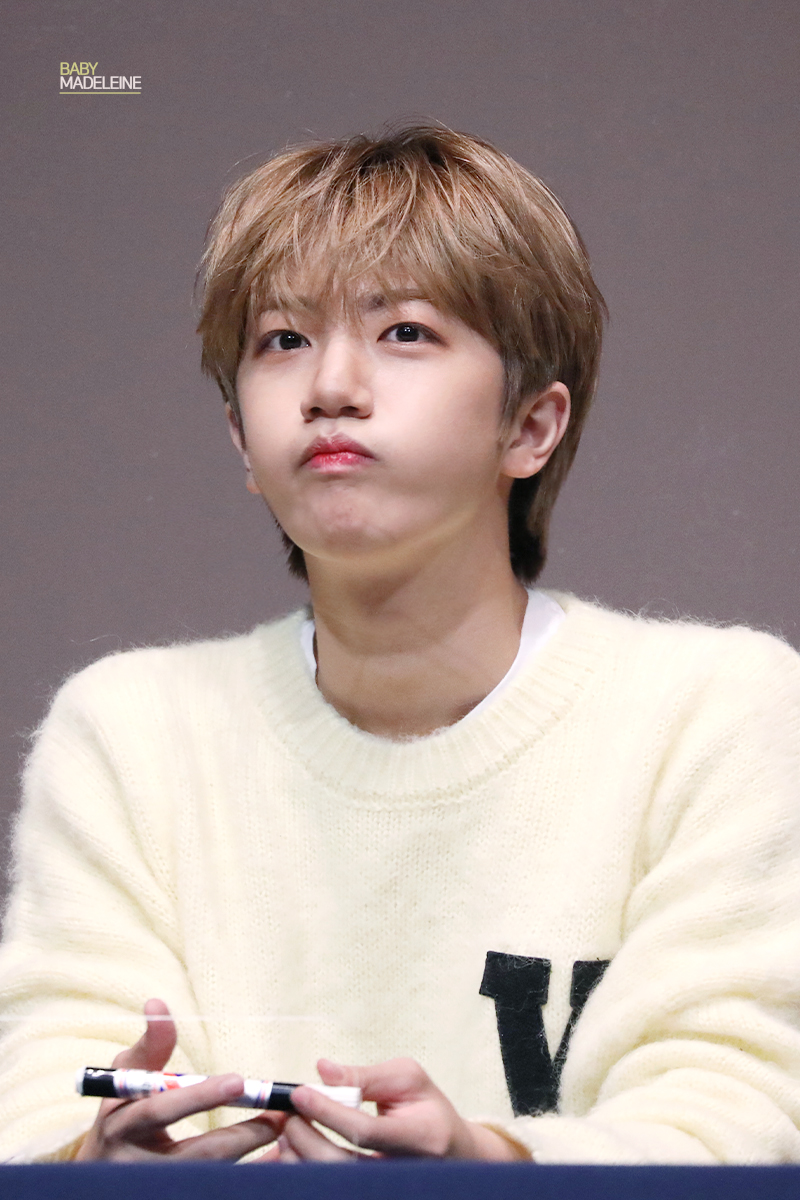 Baby__Madeleine's tweet photo. 201114 신나라 첫대면팬싸인회

볼빵빵 마들렌 🖤

#원진 #WONJIN #아기마들렌 
#크래비티 #CRAVITY 
@CRAVITY_twt https://t.co/YW5pP9vLCX