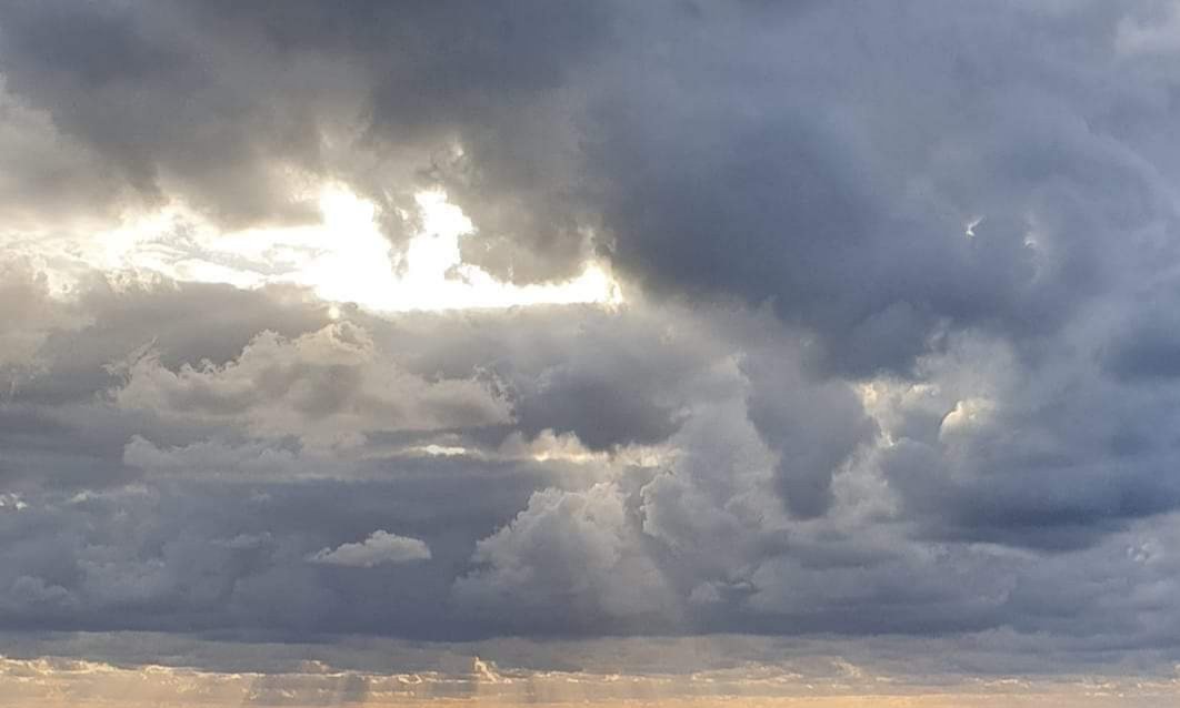 BachimontR's tweet photo. #cielfi Ciels d'automne à Villers-sur-mer (14), empruntés à @michel60650 https://t.co/783HpxwQja