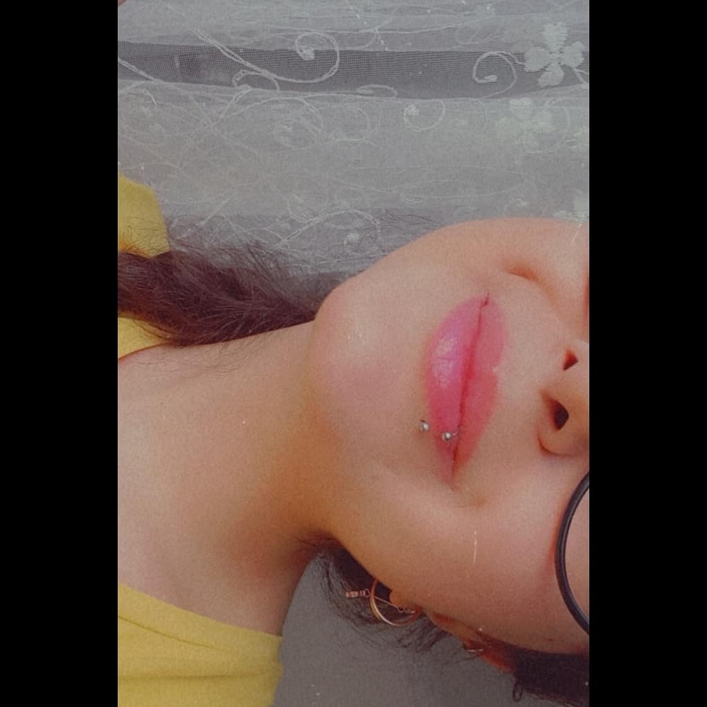 crystalline_des's tweet photo. 'Dudak Piercing'

Stüdyomuzda piercing uygulaması steril ve hijyen ortamda size özel steril tek kullanımlık paketlerin içerisindedir. Piercing ürünlerimiz titanyumdan oluşmaktadır.

#piercing #tattoos #design https://t.co/kFT1Qfkf4X