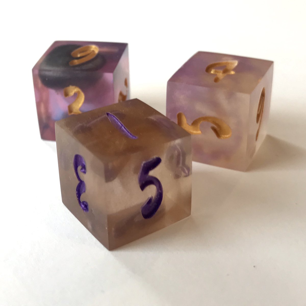 mienadice's tweet photo. Looks like we got a set of misfits over here ๐พ
#DnD #TTRPG #dice #d6 #sharpdice https://t.co/0LTEMJGzyZ