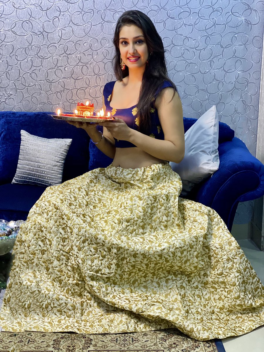 Follow Navneet Kaur Dhillon's (@navneetdhillon) latest Tweets / Twitter