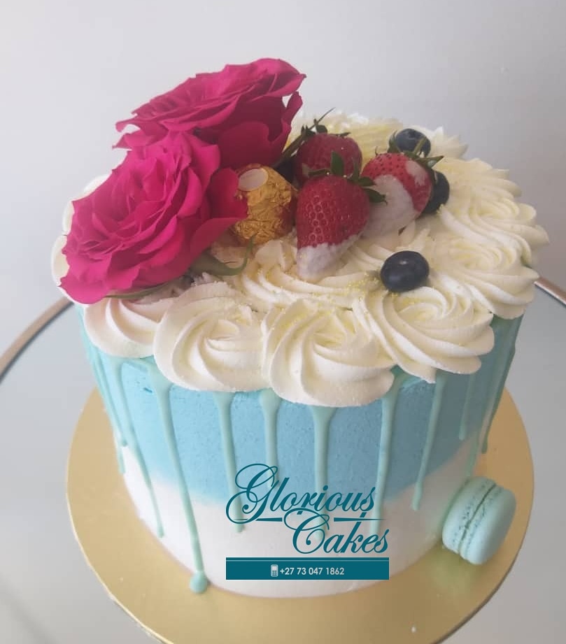 MamloeCakes's tweet photo. Flowery cake...for all your customized cakes kindly WhatsApp https://t.co/h4Y06qEvAD
#pearl
#bhekicele
#SoulfulSunday #idolssa2020 #sundayvibes #DJSBU #hustleplug https://t.co/xZLfjlBR3m