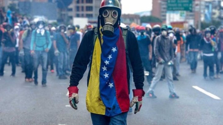 valenbona9's tweet photo. Latinoamerica;la pandemia no es el mayor problema 

Hilo informativo https://t.co/n1E24VpYlR